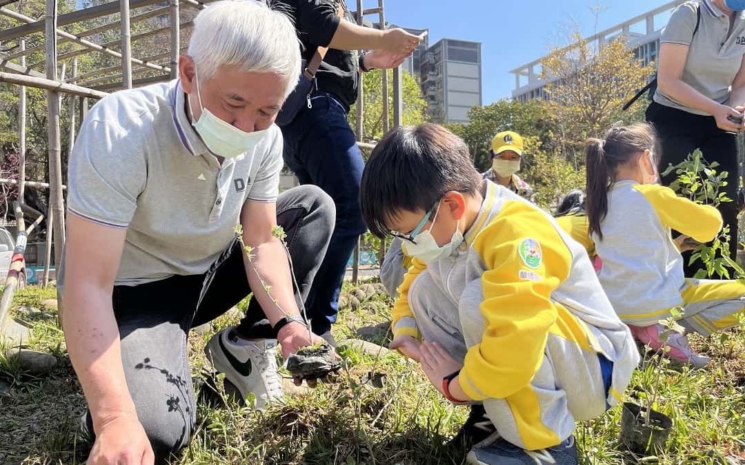 Taiwan Arbor Day 2023 generations together